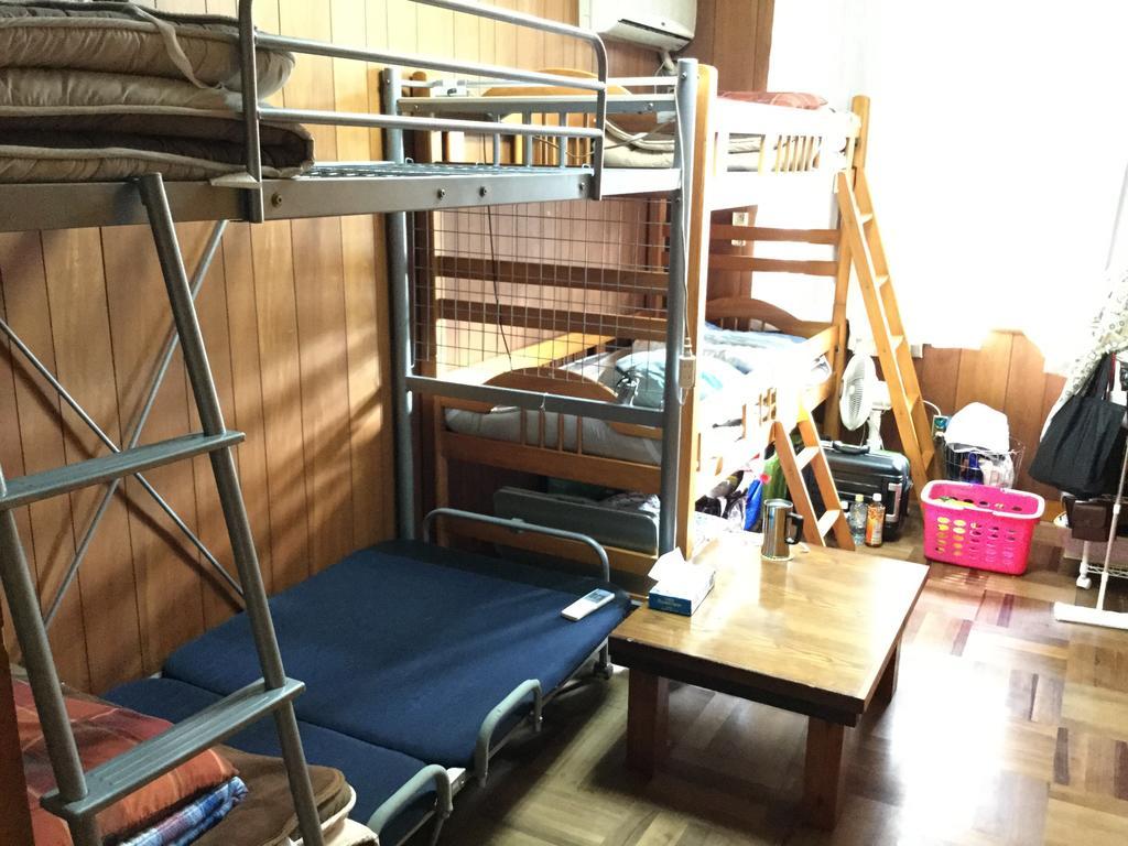 Hostel Yado Ari Itoman Bilik gambar