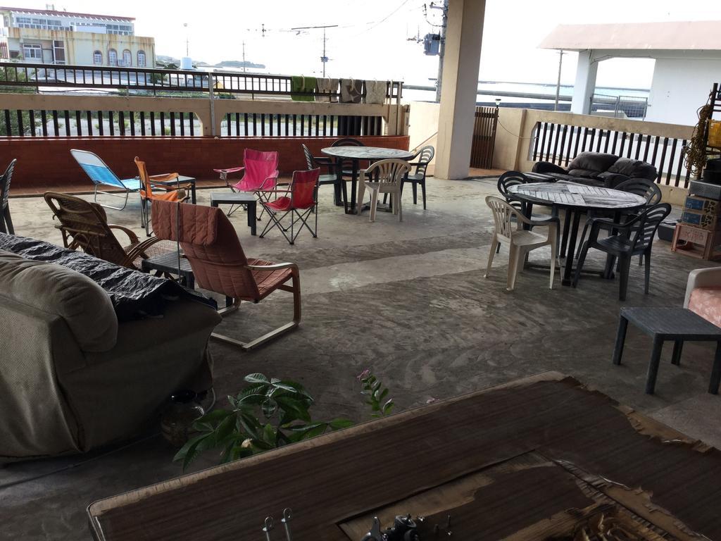 Hostel Yado Ari Itoman Luaran gambar
